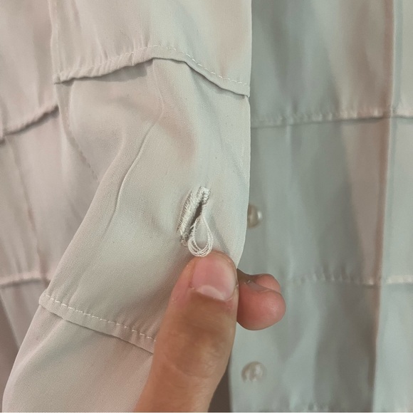 Women’s grey beige textured long sleeve button up blouse size medium notations - Picture 4 of 7